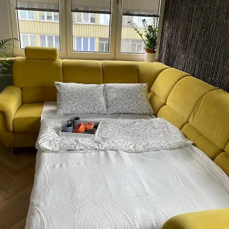 Grey Gucci Center Apartment *